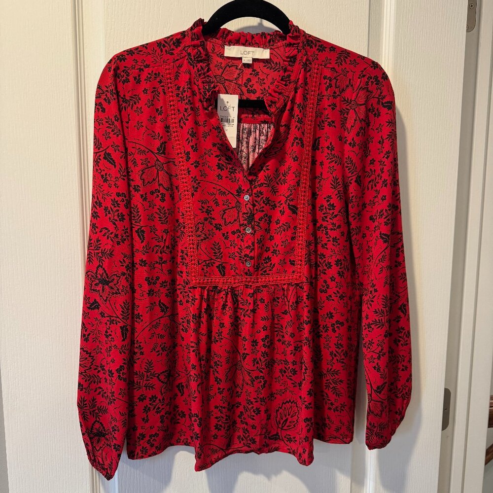 LOFT- Red- Floral Lace Trim Mixed Media Blouse- Size Medium- NWT